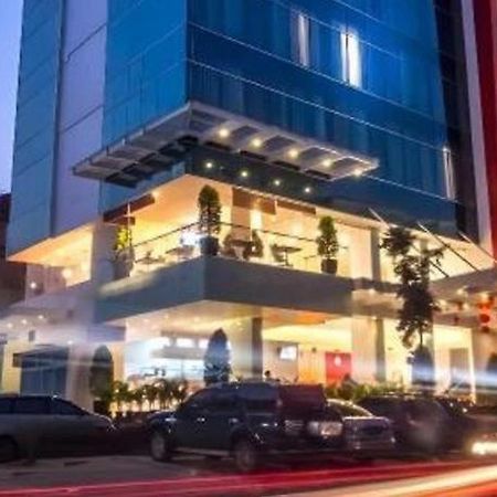 RedStar Hotel Jakarta Exterior foto