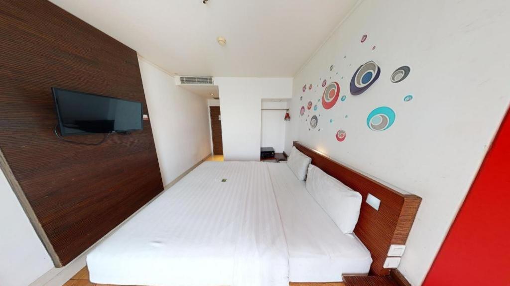 RedStar Hotel Jakarta Exterior foto